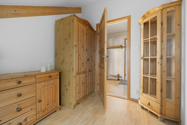 What innovative solutions exist for corner cabinet storage?